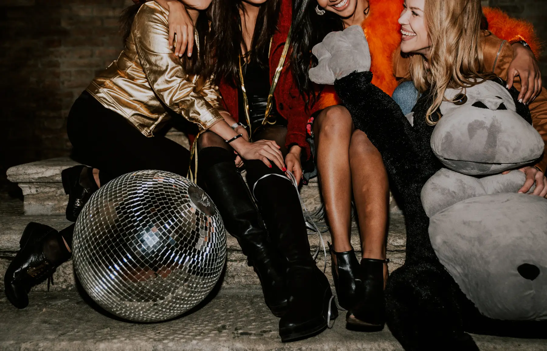 ¿Con quién te vas a venir?